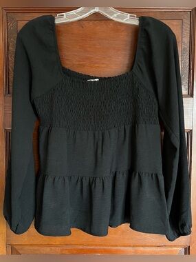 Paper Crane Black Smocked Peplum Long Sleeve Top (Medium)